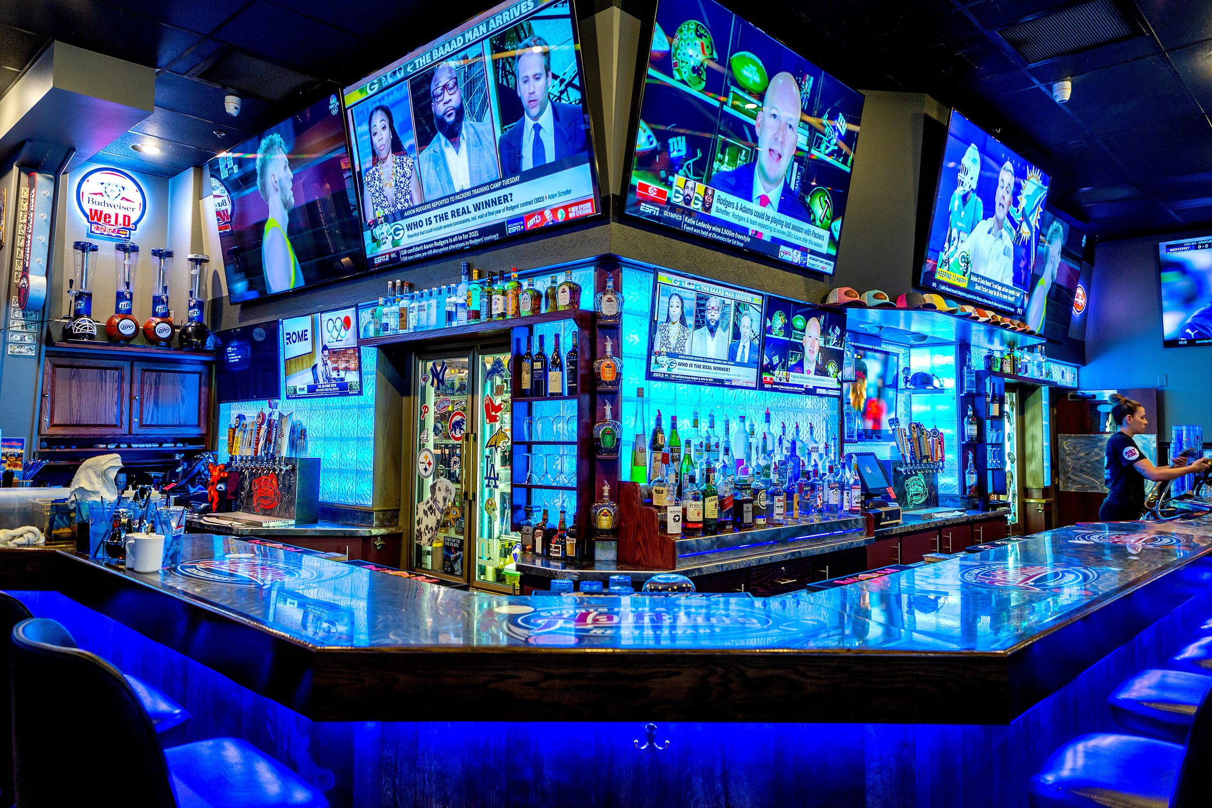 how sports bars can make your gameday experience better